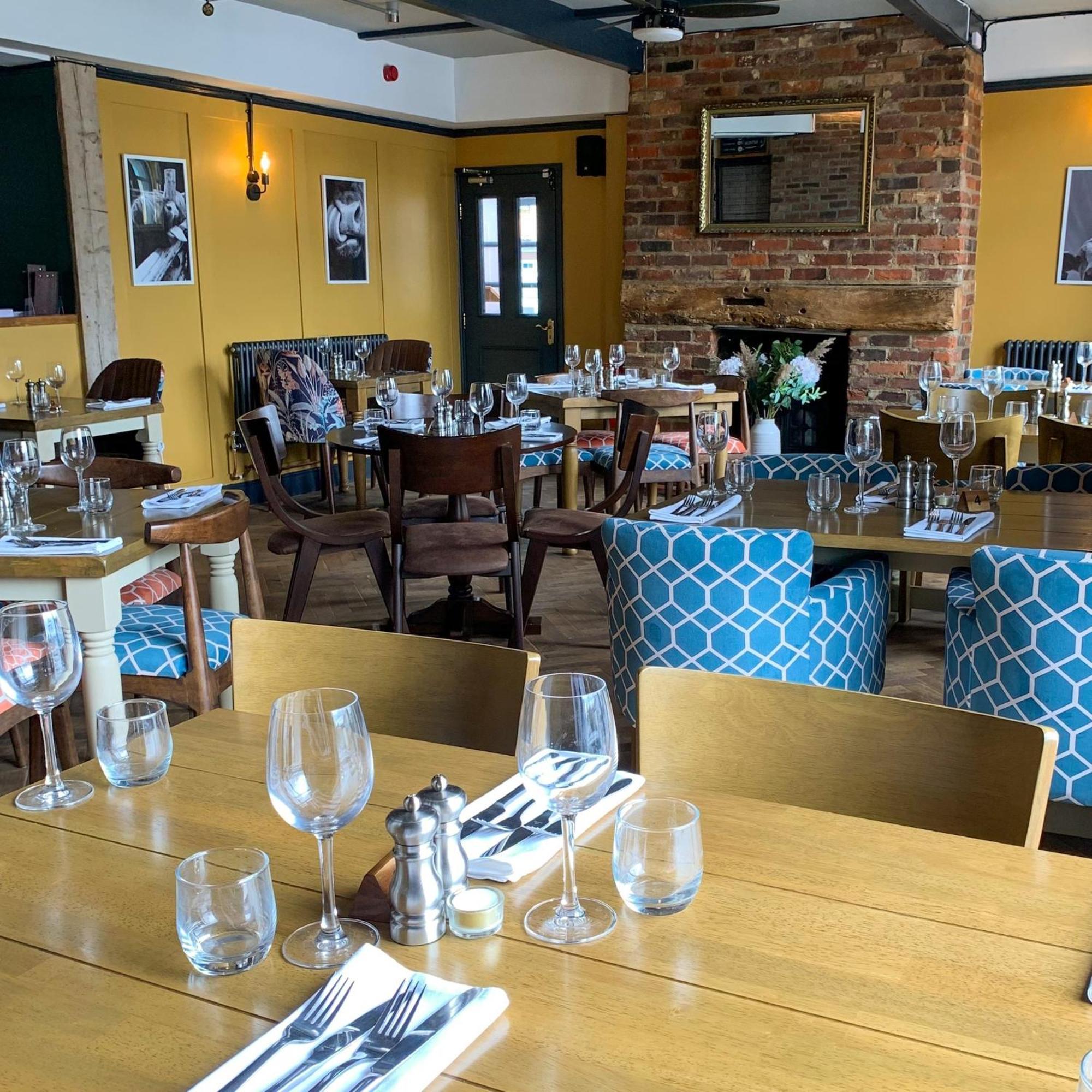 The Kings Head Inn, Home Of The Acle Steak Εξωτερικό φωτογραφία